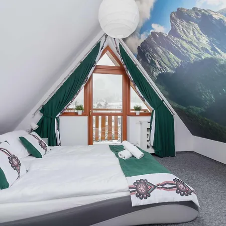 Unique With Balcony And Parking By Renters